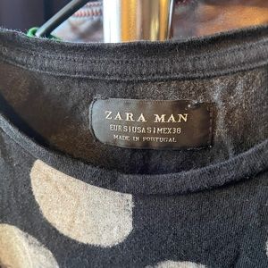 Men’s black white dot Zara t shirt small